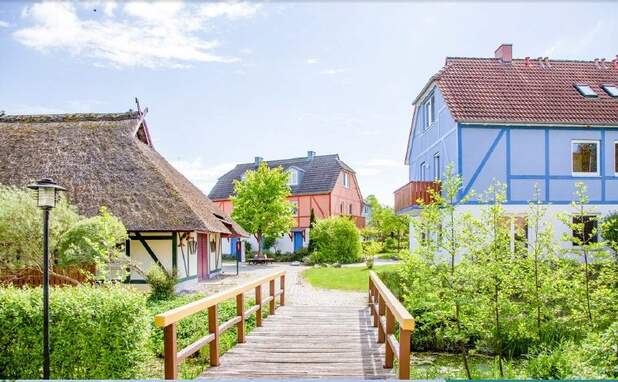 BEECH Resort ++ Ferienwohnungen an der Mecklenburgischen Seenplatte am Fleesensee BEECH Resort ++ Ferienwohnungen an der Mecklenburgischen Seenplatte am Fleesensee